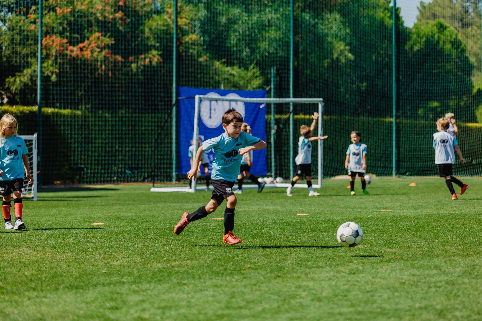 Campamentos de fútbol en verano 2023: un éxito rotundo