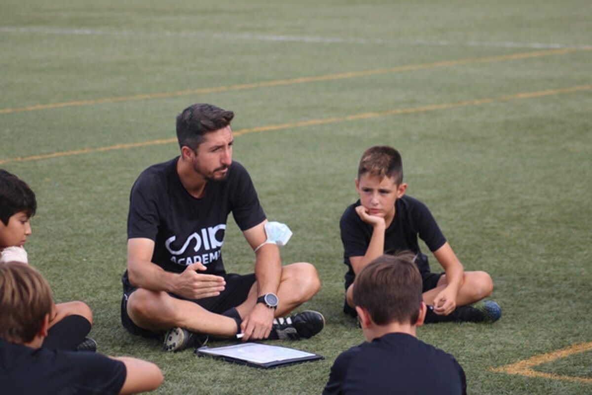 Cómo ser entrenador de fútbol